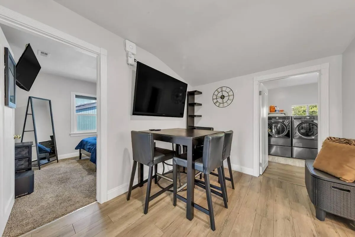Explore Sacramento! Your Home Base In Downtown Sacramento
